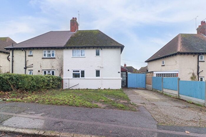 3 Bedroom Semi Detached House For Sale In Connaught Gardens, Margate, CT9