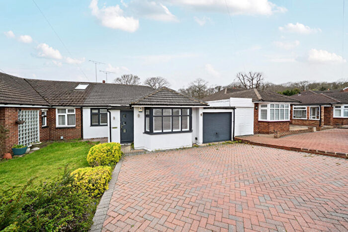 4 Bedroom Bungalow For Sale In Summerhouse Drive, Bexley, Kent, DA2