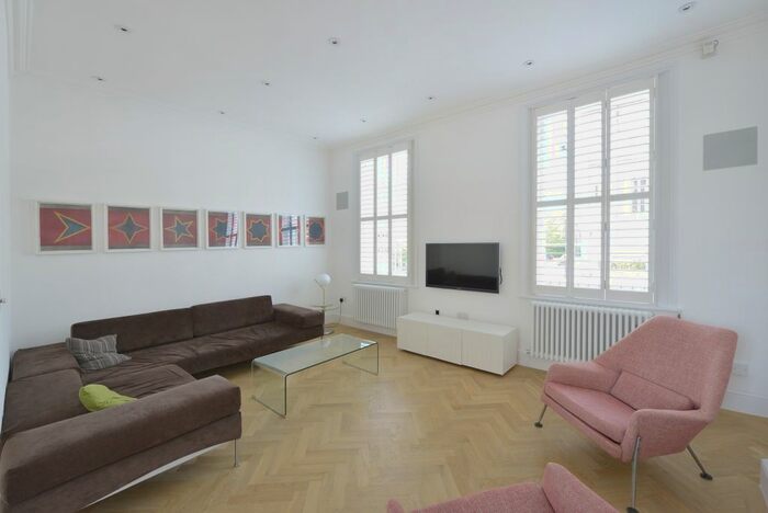 4 Bedroom End Of Terrace House To Rent In Hemingford Road, London, N1
