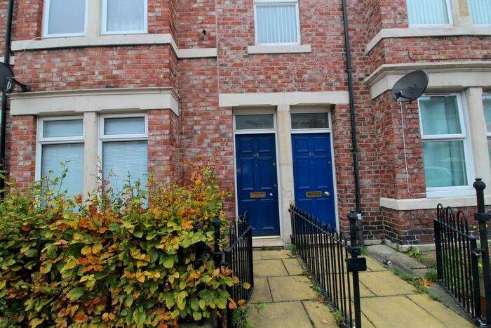 3 Bedroom Flat To Rent In Westbourne Avenue, Gateshead, NE8