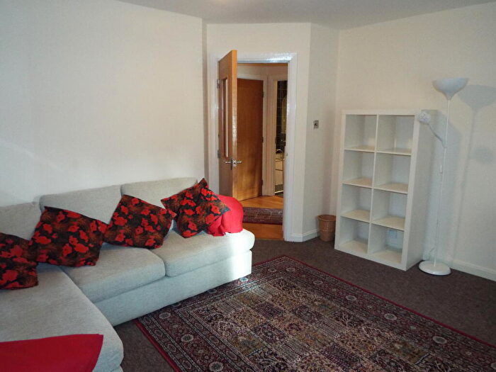 1 Bedroom Apartment To Rent In Adventurers Quay, Cardiff Bay, CF10