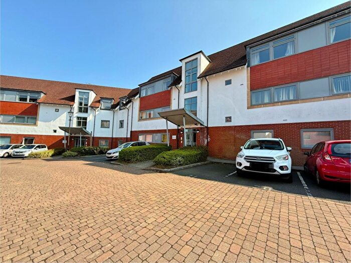 2 Bedroom Flat To Rent In Middle Park Drive, Birmingham, B31