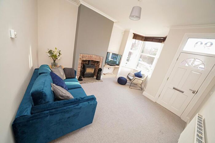 2 Bedroom Terraced House To Rent In Onslow Road, Sheffield, S11