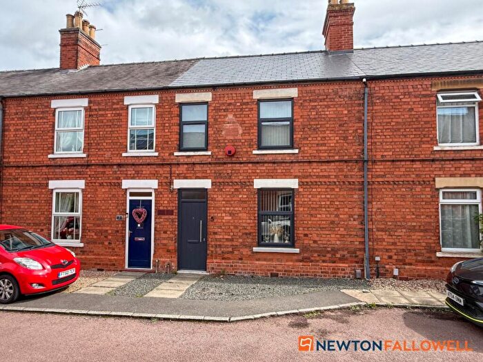 2 Bedroom Terraced House For Sale In Grosvenor Road, Balderton, NG24