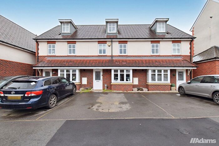 3 Bedroom Town House For Sale In Camberwell Drive, Walton, WA4