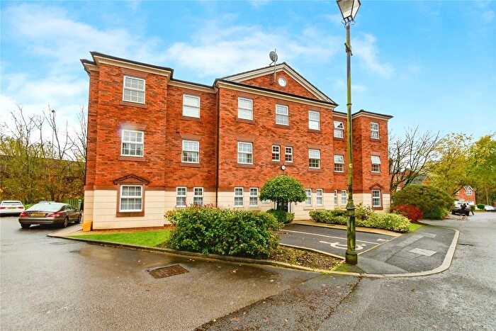 2 Bedroom Flat For Sale In Manthorpe Avenue, Worsley, Manchester, Greater Manchester, M28