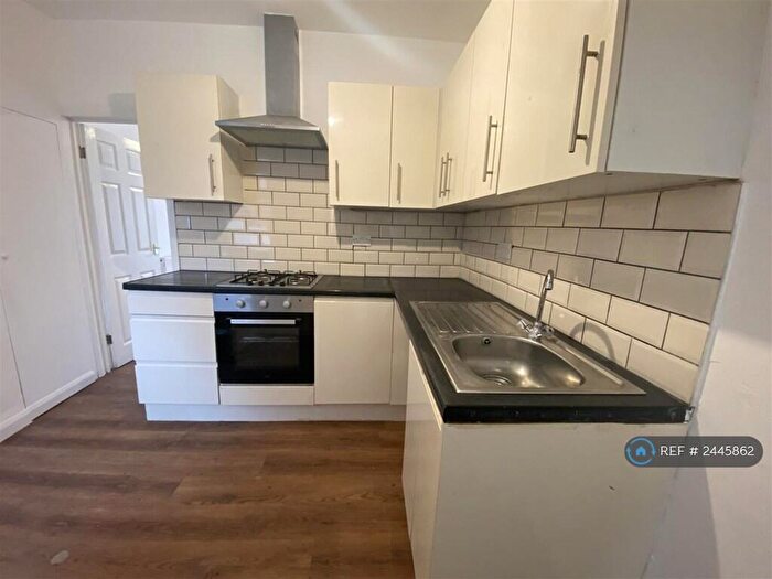 2 Bedroom Terraced House To Rent In Belmont St, Hull, HU9