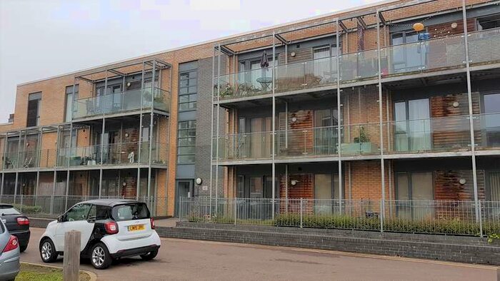 2 Bedroom Flat To Rent In Goddard Drive, Bushey, WD23