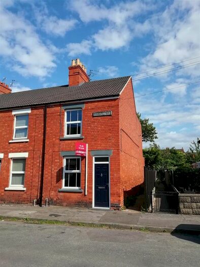 2 Bedroom End Of Terrace House To Rent In Nicholson Street, Newark, NG24