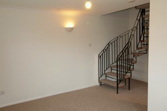 1 Bedroom Terraced House To Rent In Comet Way, Christchurch, BH23