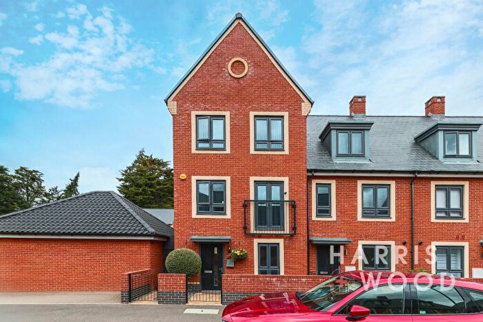 4 Bedroom Town House For Sale In Whitmore Drive, Colchester, Essex, CO4