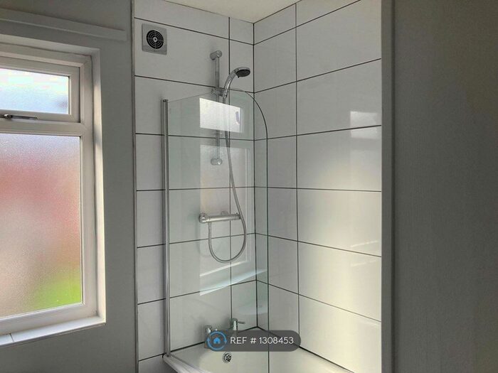 2 Bedroom Terraced House To Rent In Knowsley Street, Barnsley S70