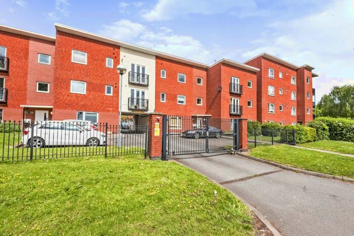 2 Bedroom Apartment To Rent In Pershore Road, B5