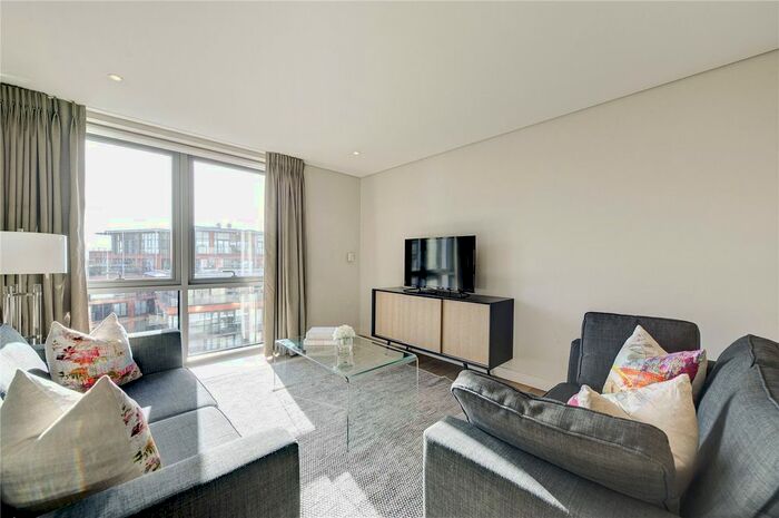 3 Bedroom Flat To Rent In Harbet Road, Paddington, London, W2