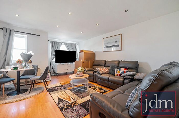 2 Bedroom Flat To Rent In Thyme Close, Kidbrooke, London, SE3