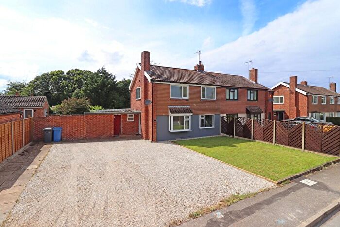 3 Bedroom Semi-Detached House For Sale In Highfields, Bentley, IP9