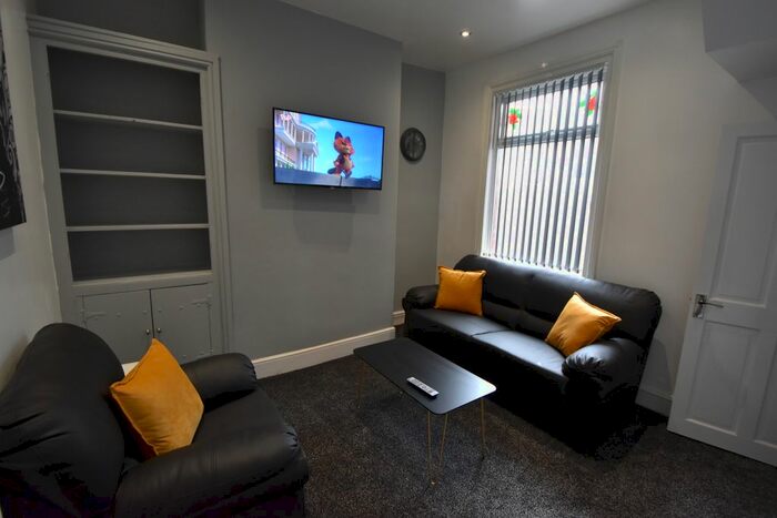 4 Bedroom Terraced House To Rent In Worcester Street, Middlesbrough, TS1