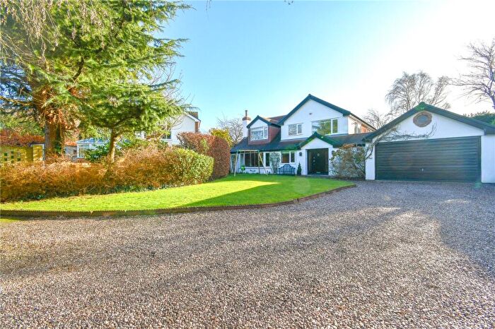 4 Bedroom Detached House For Sale In Rectory Lane, Heswall, Wirral, CH60