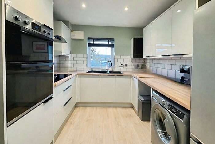 2 Bedroom Property To Rent In Loompits Way, Saffron Walden, CB11