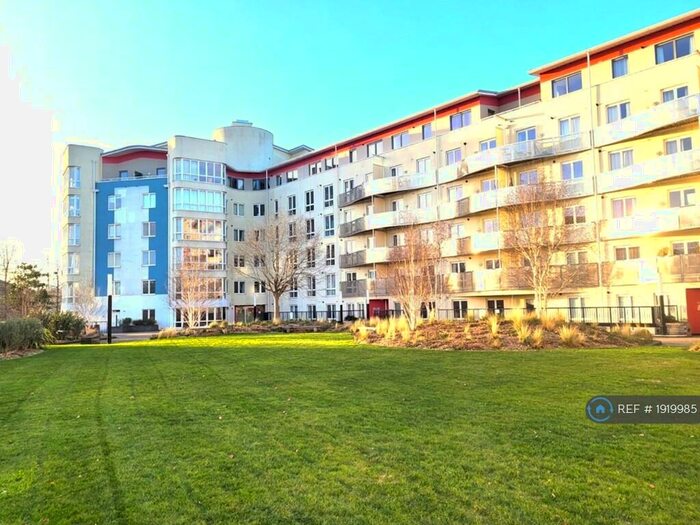 2 Bedroom Flat To Rent In The Crescent, Bristol, BS1