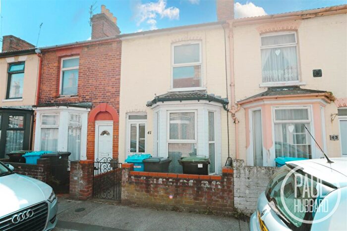 2 Bedroom Terraced House For Sale In Beaconsfield Road, Kirkley, NR33