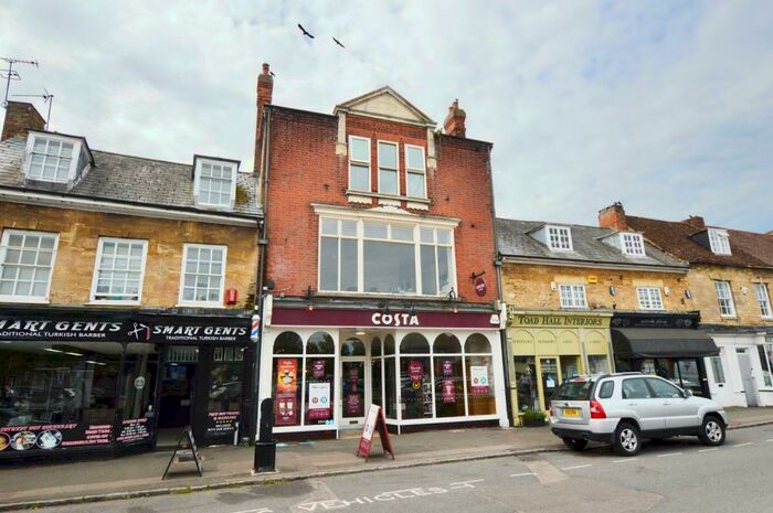 2 Bedroom Apartment To Rent In Osborn's Court, Olney, MK46