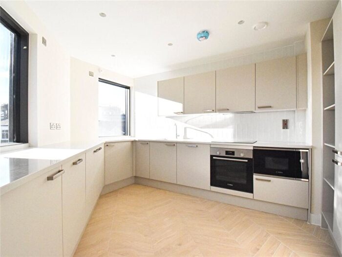 2 Bedroom Penthouse To Rent In Hamied Mansions, - Regent Terrace, Cambridge, CB2