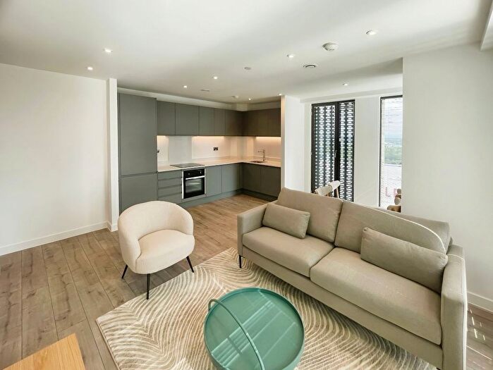 2 Bedroom Flat To Rent In Victoria House, Great Ancoats Street, Manchester, M4