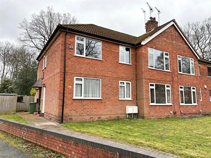 2 Bedroom Maisonette To Rent In Featherstone Crescent, Shirley, Solihull, B90