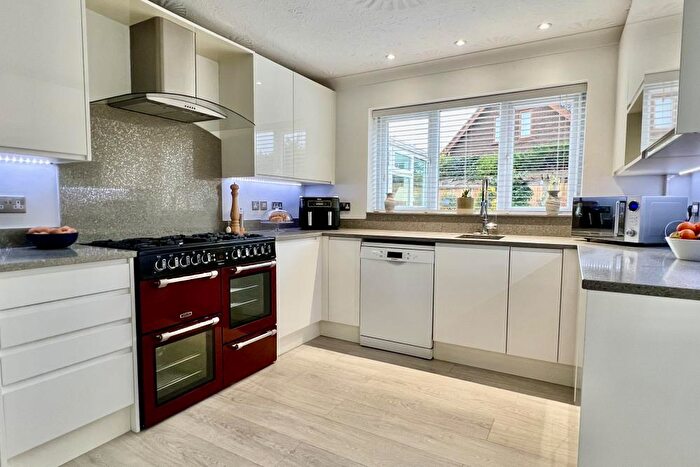 4 Bedroom Detached House For Sale In St Ives, BH24