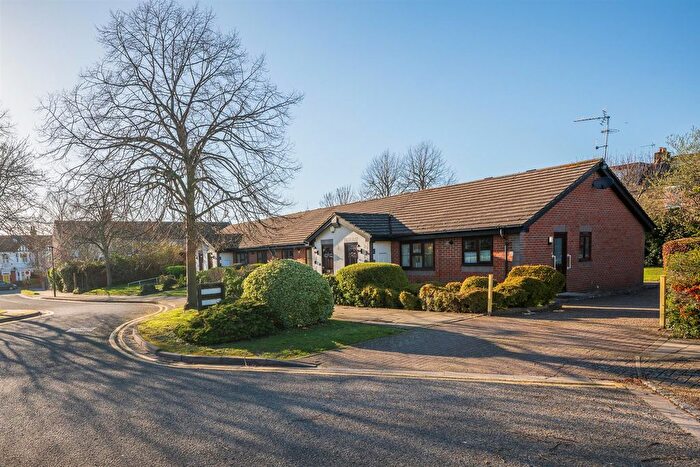 2 Bedroom Flat For Sale In Friars Mews, SE9