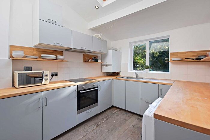 5 Bedroom Property To Rent In Trundleys Road, London, SE8