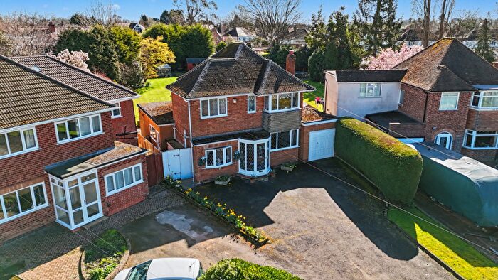 3 Bedroom Detached House For Sale In Ufton Close, Shirley, Solihull, B90