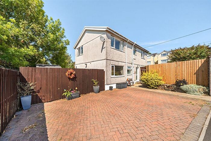 4 Bedroom Detached House For Sale In Penyrheol Road, Gorseinon, Swansea, SA4