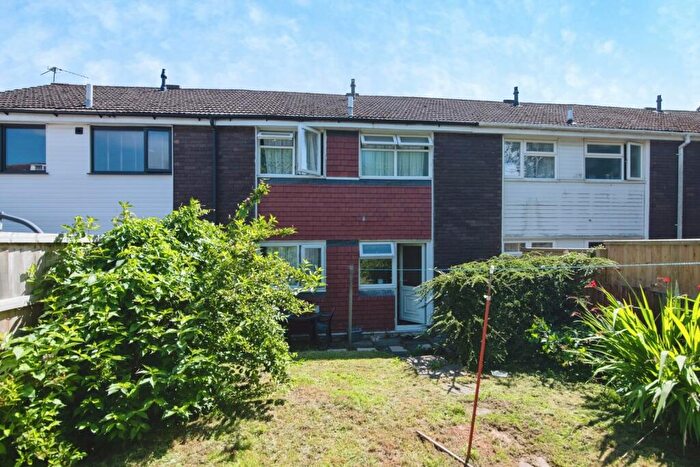 2 Bedroom Terraced House For Sale In Amersham Close, Quinton, Birmingham, West Midlands, B32