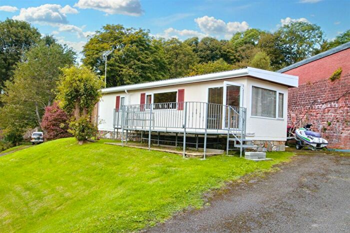 2 Bedroom Chalet For Sale In Llwyngwair Manor, Newport, SA42