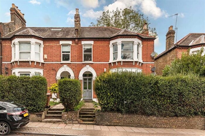 2 Bedroom Flat For Sale In Verdant Lane, Hither Green, SE6