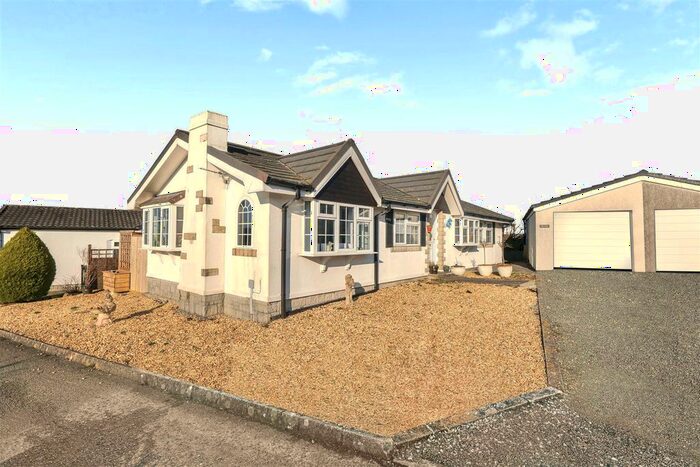 3 Bedroom Mobile/park Home For Sale In Congdons Shop, Launceston, PL15