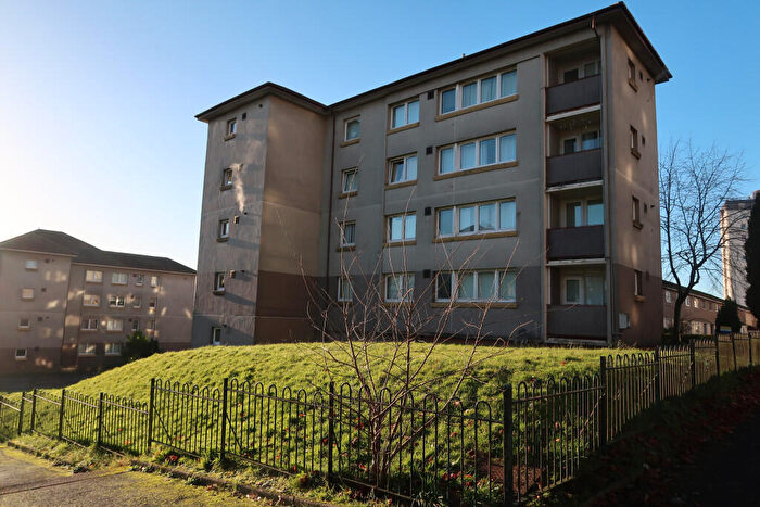 2 Bedroom Flat To Rent In Keal Crescent, Knightswood, G15