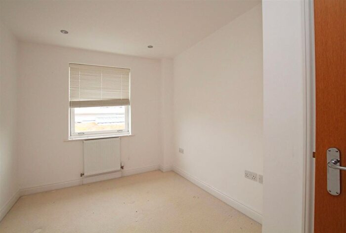 3 Bedroom Terraced House For Sale In Litten Terrace, Chichester, PO19