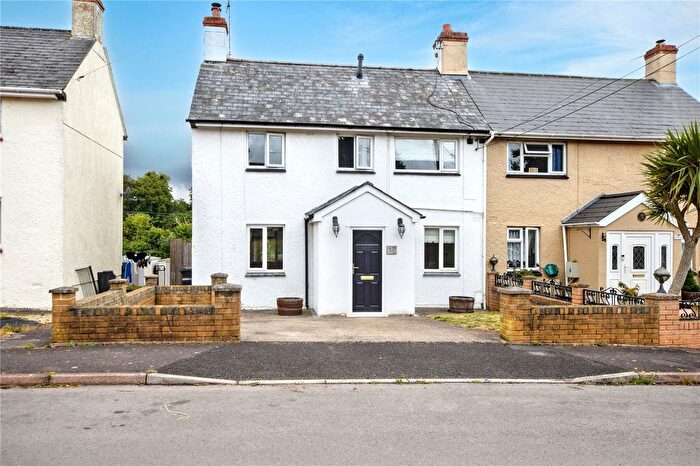 3 Bedroom Semi-Detached House For Sale In Courtfield, Milverton, Taunton, Somerset, TA4