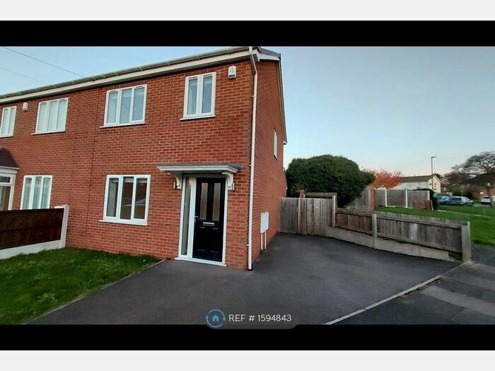3 Bedroom End Of Terrace House To Rent In Milstead Road, Birmingham, B26