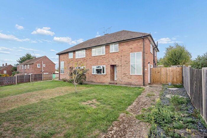 2 Bedroom Maisonette For Sale In Whyteladyes Lane, Cookham, SL6