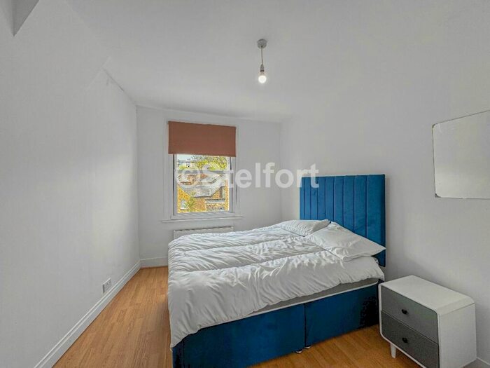 2 Bedroom Flat To Rent In Junction Road, London, N19
