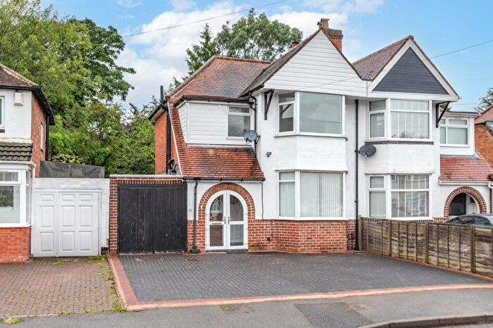 3 Bedroom Semi-Detached House To Rent In Castle Lane, Solihull, West Midlands, B92