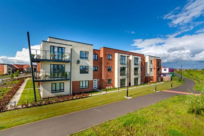 2 Bedroom Flat For Sale In Daisy Field Way, Great Park, NE13