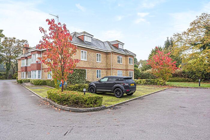 2 Bedroom Flat To Rent In London Road, Ascot, SL5