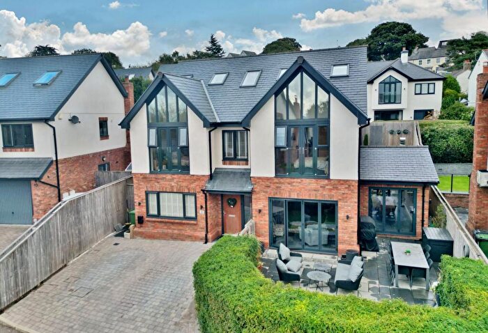 6 Bedroom Detached House For Sale In Thurstaston Road, Heswall, CH60
