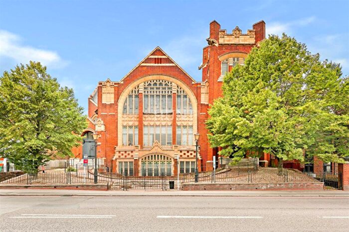 2 Bedroom Apartment For Sale In Cranbrook Road, Ilford, IG1