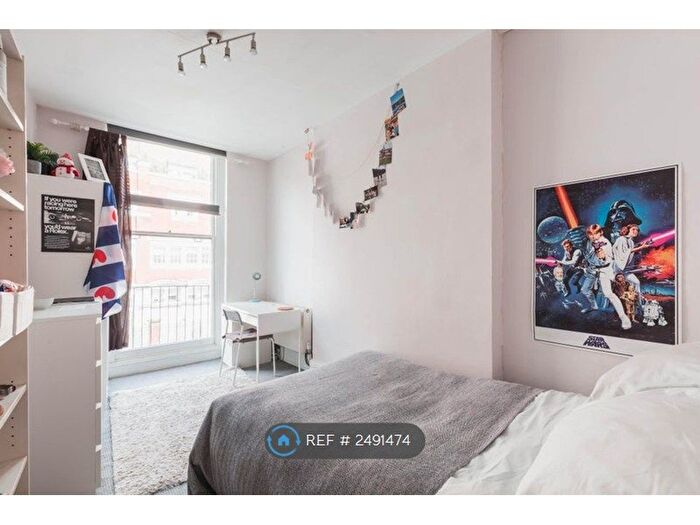 3 Bedroom Flat To Rent In Tavistock Place, London, WC1H